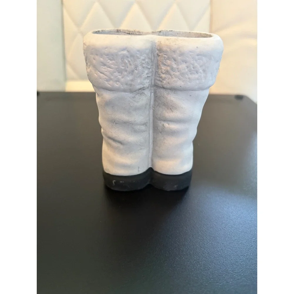 Mini Santa's Boots Ceramic Vase‎ White Gold Buckle Holiday Planter 7PT1735